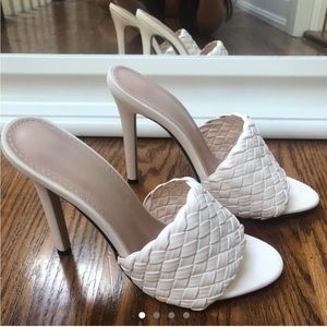NWOT Shein beige braided stiletto heeled mule sandals 
7.5 US